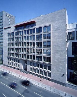 Moderne Büroetage in markantem Gebäude, 60322 Frankfurt, Bürofläche zur Miete