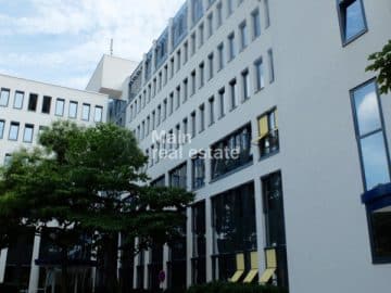 Best equipment at favorable conditions!, 60489 Frankfurt, Office space