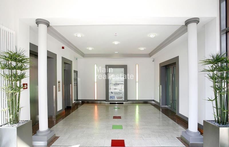 Eingangsbereich - Moderne Büroflächen in Rödelheim